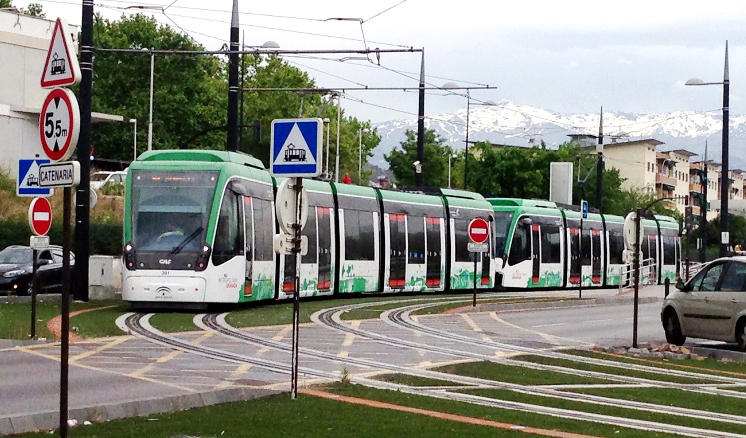 La Junta licita la compra de ocho nuevos trenes que ampliar a 23 la flota del Metro de Granada